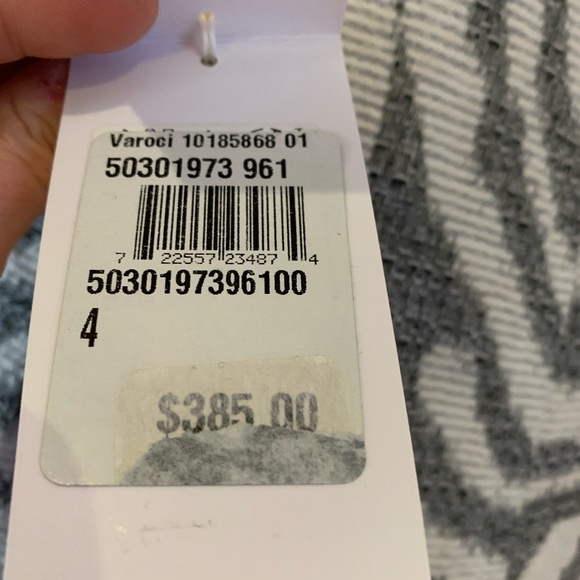 HUGO BOSS Stunning. Size 4. Never worn. NWT skirt. Four season. $125 - Picture 8 of 11